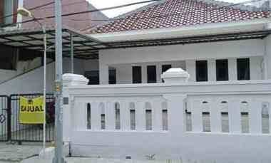 dijual rumah jl tenggilis mejoyo
