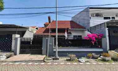 dijual rumah jl tenggilis mejoyo