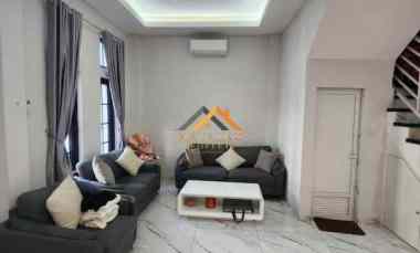 dijual rumah jl the marriot villas