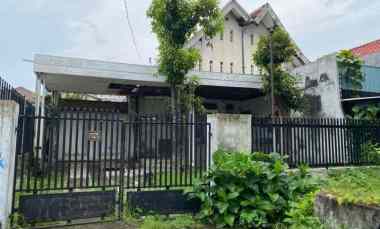 dijual rumah jl tumapel