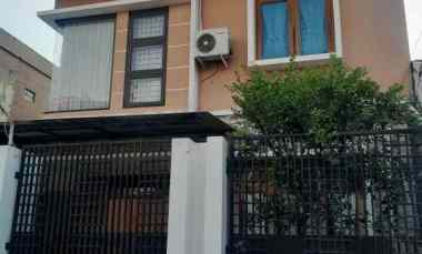 dijual rumah jl venus margahayu raya