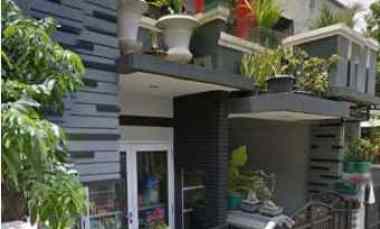 dijual rumah jl villa nusa indah