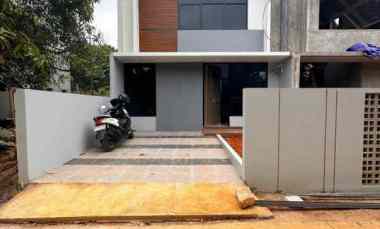 dijual rumah jl wibawa mukti ii