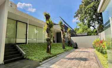 dijual rumah jl wijaya