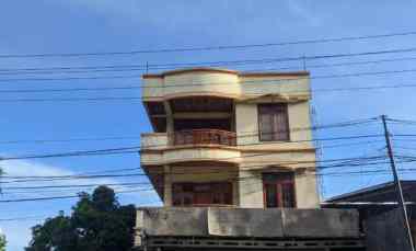 Dijual Cepat Rumah jl Wolter Monginsidi Madidir Bitung Sulawesi Utara