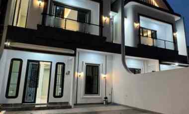 Rumah Siap Huni dekat Jln Raya Jagakarsa, Toll Simatupang, Spathodea