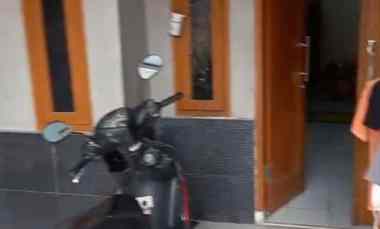 Rumah Seken Cocok untuk Kontrakan /kostan Lokasi Strategis di Pondok Cab