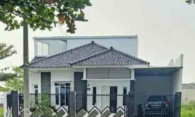 dijual rumah jln pramuka kavling