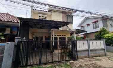dijual rumah jln raya kukusan depok