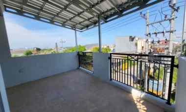 dijual rumah jln raya medokan ayu