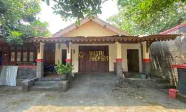 dijual rumah joglo etnik dengan tanah luas di kalasan