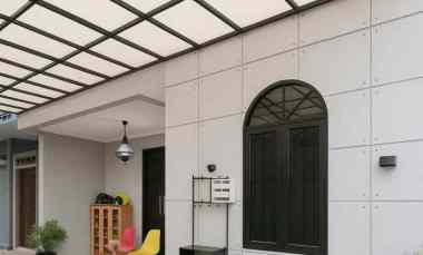 dijual rumah joglo kembangan jakbar