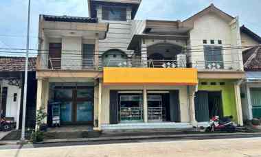 dijual rumah jongbiru kec gampengrejo