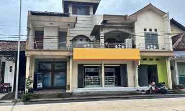 dijual rumah jongbiru kec gampengrejo