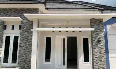 dijual rumah kadirojo purwomartani