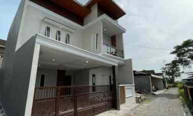 dijual rumah kadirojo purwomartani