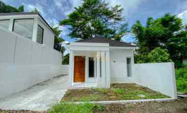 dijual rumah kalasan sleman