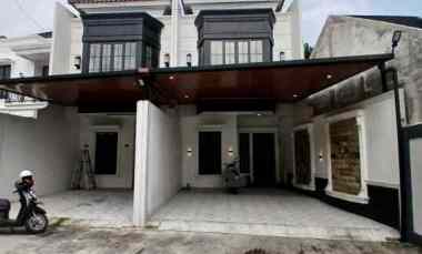 Rumah Modern Klasik 2 Lantai dalam Cluster di Kalimulya Depok