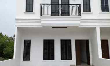 Dijual Rumah 2 Lantai Siap Huni dekat GDC Cash Kpr 7 menit Stasiun KRL