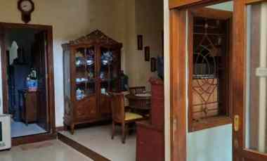 Rumah 2 Lantai Furnished di Pasar Rebo Jaktim Siap Huni