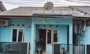dijual rumah kampung bagus di pancoran mas depok