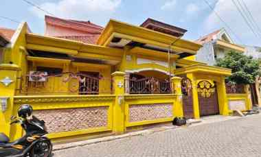 dijual rumah karah