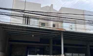 dijual rumah karang empat