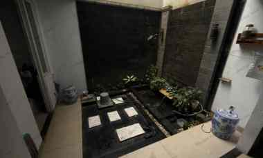 dijual rumah karang tengah