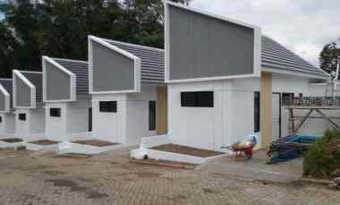 dijual rumah karangploso