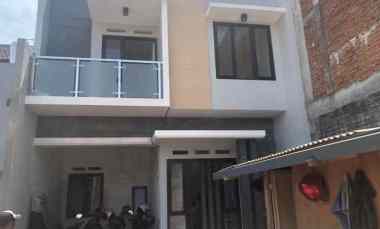 Rumah 2 Lantai Siap Huni Strategis di Karangploso, Malang