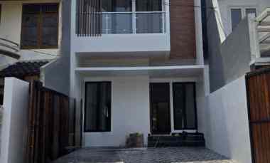 dijual rumah kav dki