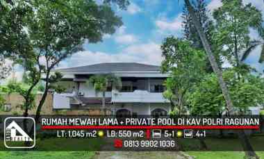 Rumah Mewah Lama di Area Sejuk Kavling Polri Ragunan, Pasar Minggu