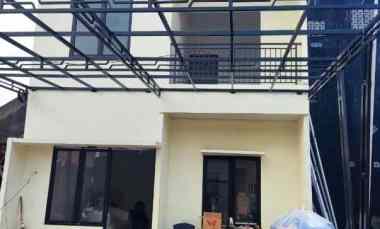 dijual rumah kayu gede graha raya