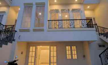 dijual rumah kayu putih jaktim