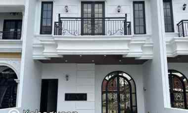 Dijual Rumah Cluster Fasilitas Kolam Renang di Kebagusan Jakarta Selat