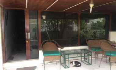 dijual rumah kebayoran lama