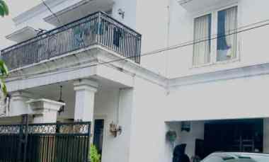 dijual rumah kebun besar