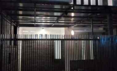 Rumah Full Furnish Terawat Siap Huni di Komplek Setraduta