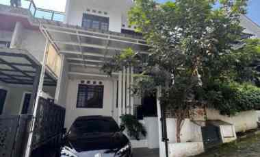 Rumah Full Furnish di Griya Cihanjuang dekat Stikes Rajawali