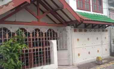 dijual rumah kedung cowek