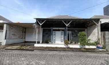 dijual rumah kedung kendo