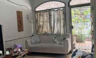 dijual rumah kelapa cengkir kelapa