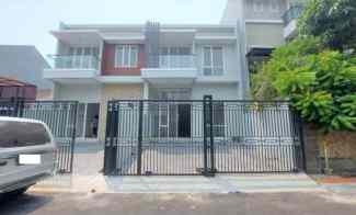 dijual rumah kelapa cengkir kelapa gading