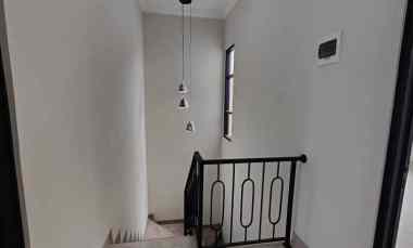 dijual rumah kelapa dua