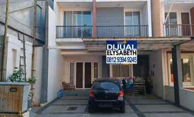 dijual rumah kelapa gading