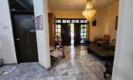 dijual rumah kelapa lilin kelapa gading