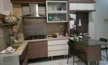 dijual rumah kelapa lilin kelapa gading