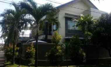 Rumah Dijual di Kelurahan Bintaro, Kecamatan Pesanggrahan, Kota Administrasi Jakarta Selatan, DKI Jakarta. .