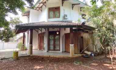 dijual rumah kemang dalam