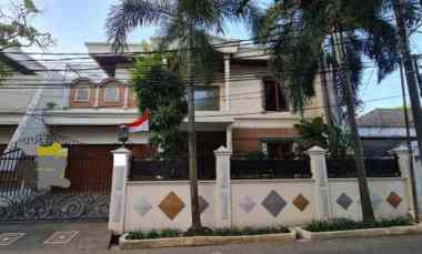 dijual rumah kemang timur